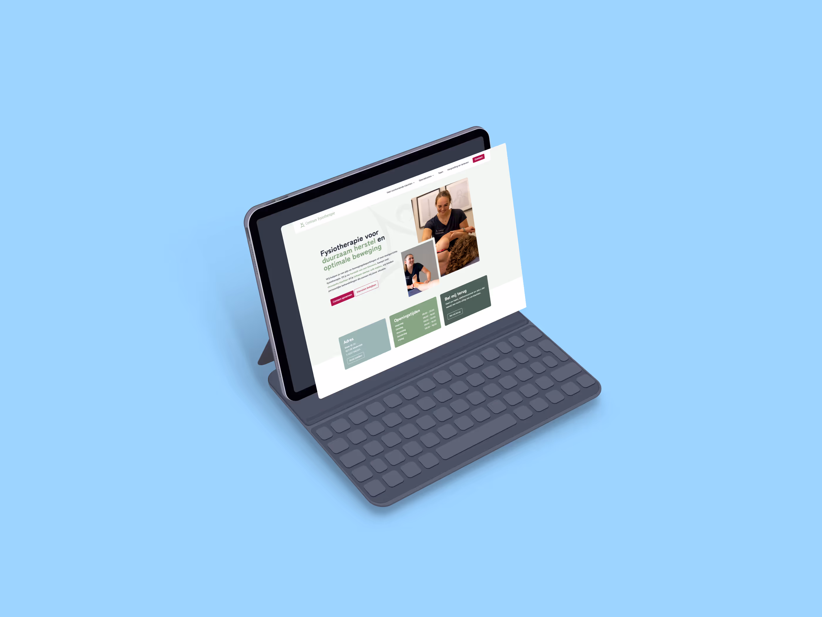 Mockup van de website van Centrum Fysiotherapie op een iPad met toetsenbord.