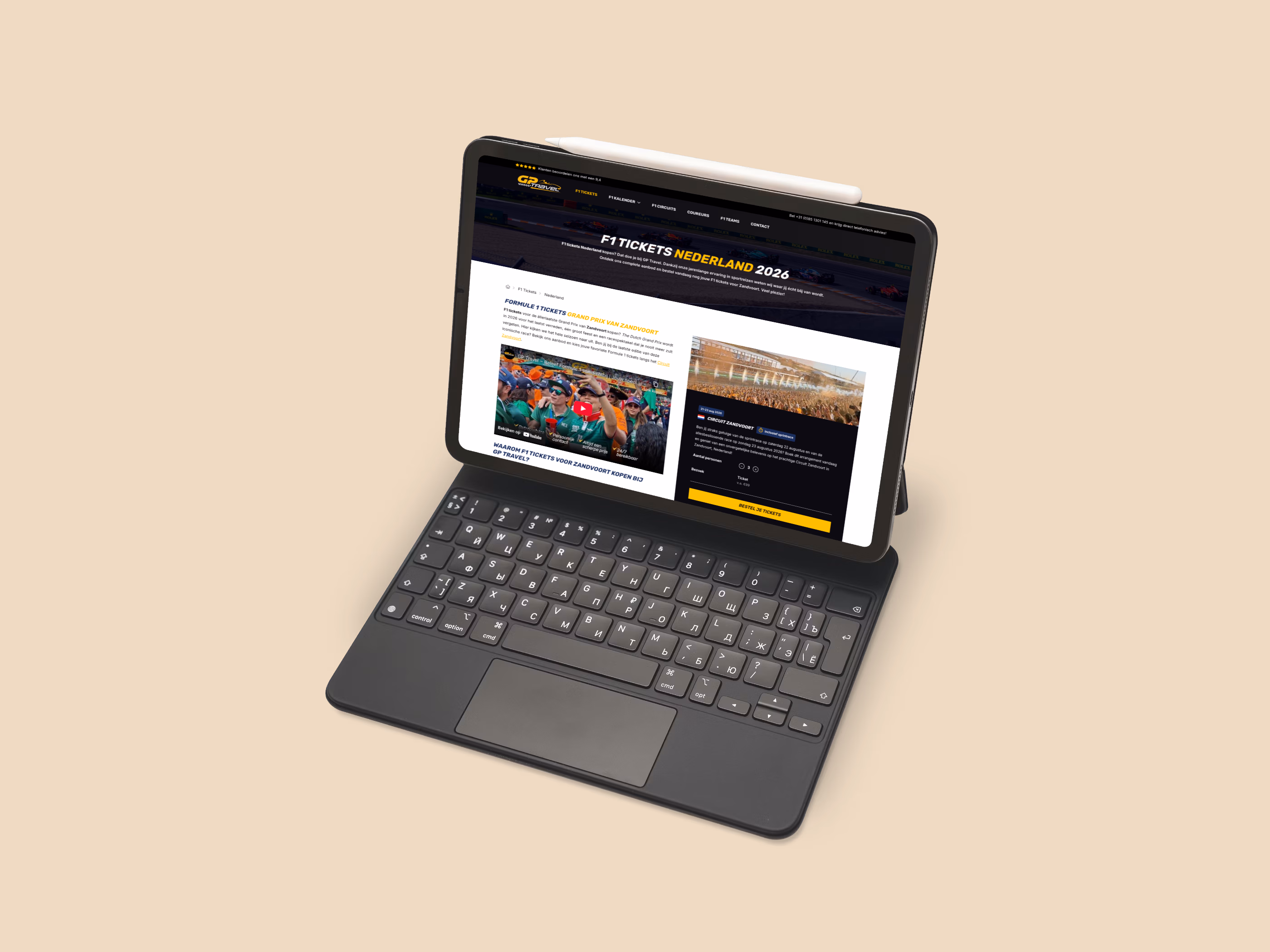 Mockup van het GP Travel F1-ticketplatform op een iPad, met een raceweekend-aanbieding in beeld.