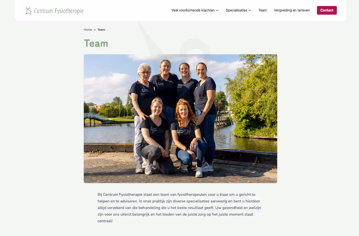 Teampagina van Centrum Fysiotherapie met een groepsfoto van de fysiotherapeuten.